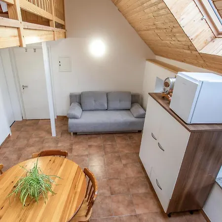 1 Bedroom In * Zoll